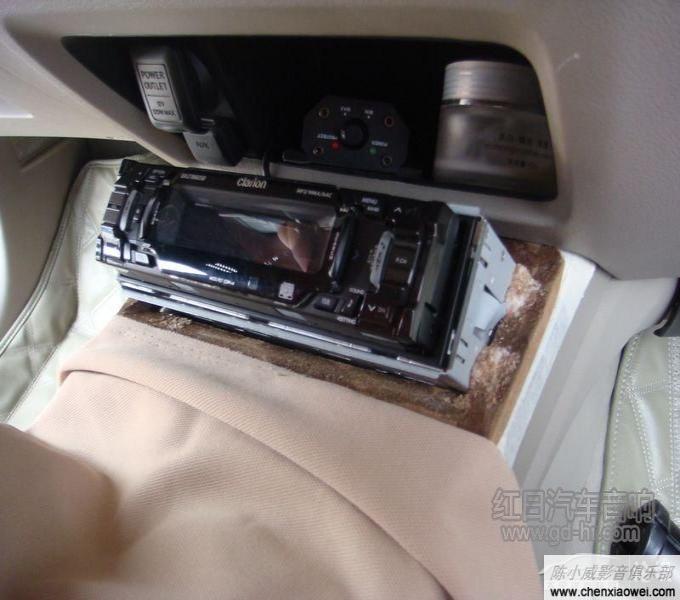 新款思域加装歌乐DXZ-786USB 导航声音也甜美