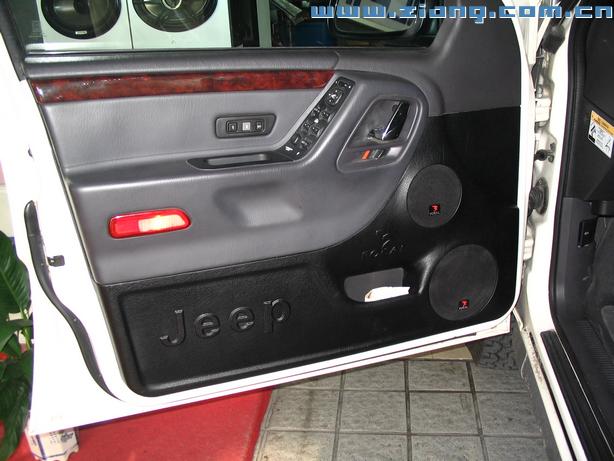 新城子昂改大切车友的电子装备Clarion+Focal+Genesis+motorola+StreetpilotGPS