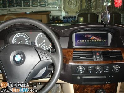 宝马530I的门板正确拆装和多媒体改装