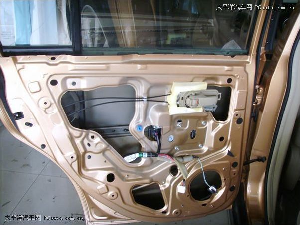 骐达改装歌乐6碟主机WXZ466MP