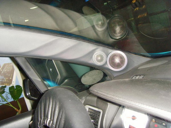 蓝色标志307CC装歌乐Clarion HX-D2
