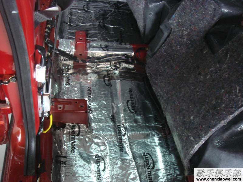 歌乐前置六碟CD主机WXZ466MP改装天语汽车音响