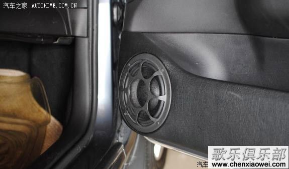 标致307音响主机换装歌乐顶级CD机HX-D2安装摩雷喇叭