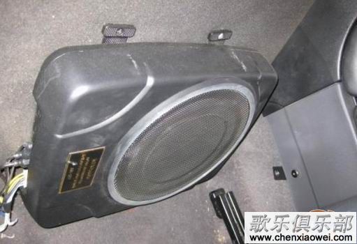 MG名爵小跑车简单升级汽车音响改装歌乐高性价比主机DXZ786USB