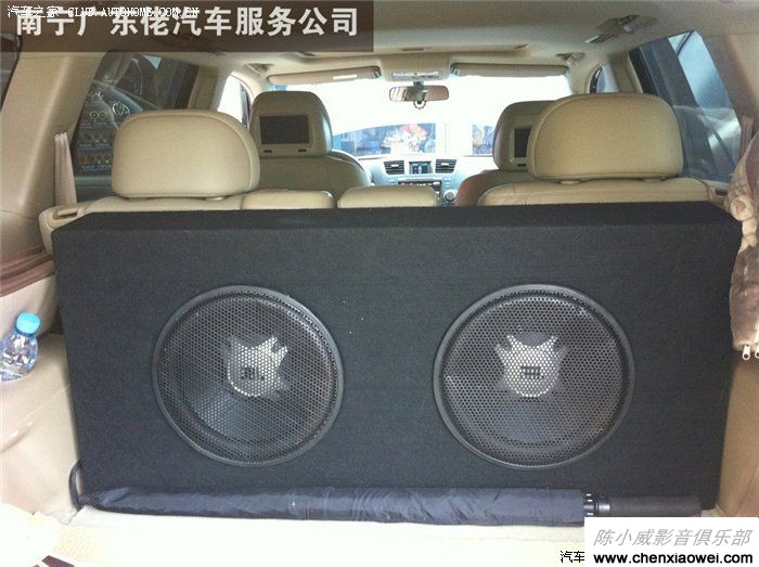 丰田汉兰达影音系统升级改装歌乐CD机HX-D2发烧级改装
