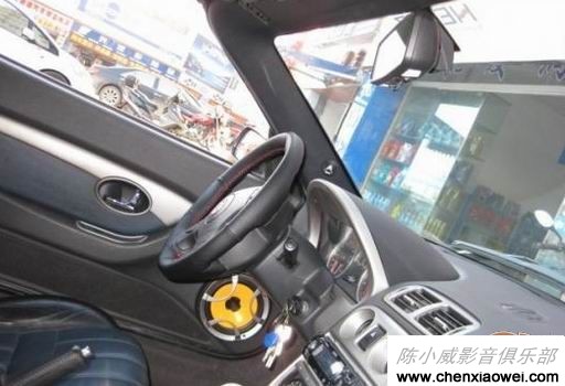 MG名爵小跑车简单升级汽车音响改装歌乐高性价比主机DXZ786USB