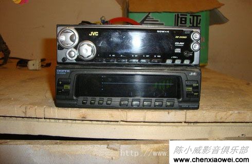 歌乐车载6碟CD主机WXZ466MP升级中华尊驰音响系统